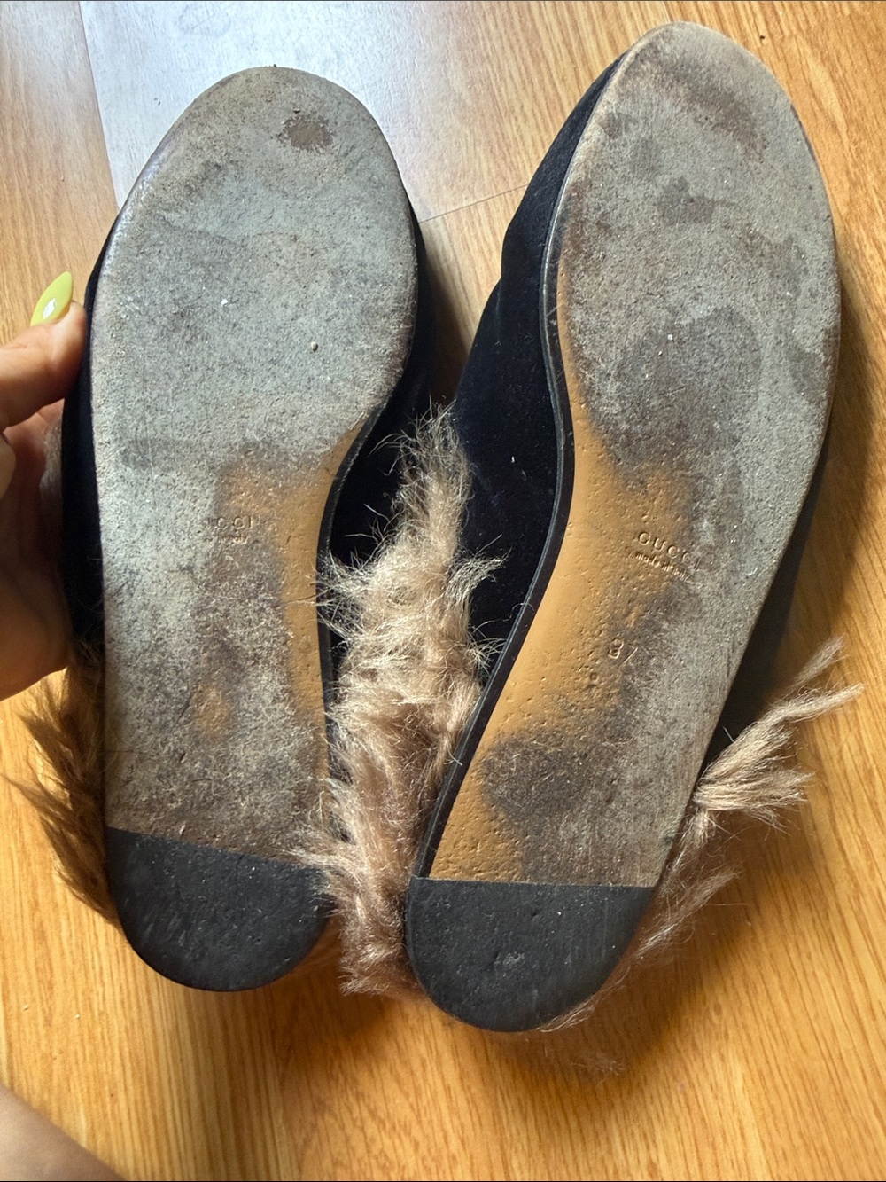Gucci Black Suede Fur-Lined Horsebit Mules - Picture 7 of 8
